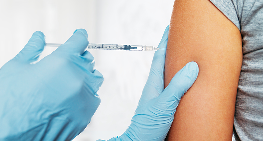 Εμβόλια ενηλίκων για γρίπη και πνευμονιόκοκκο: Αναγκαία, αλλά τα ξεχνάμε