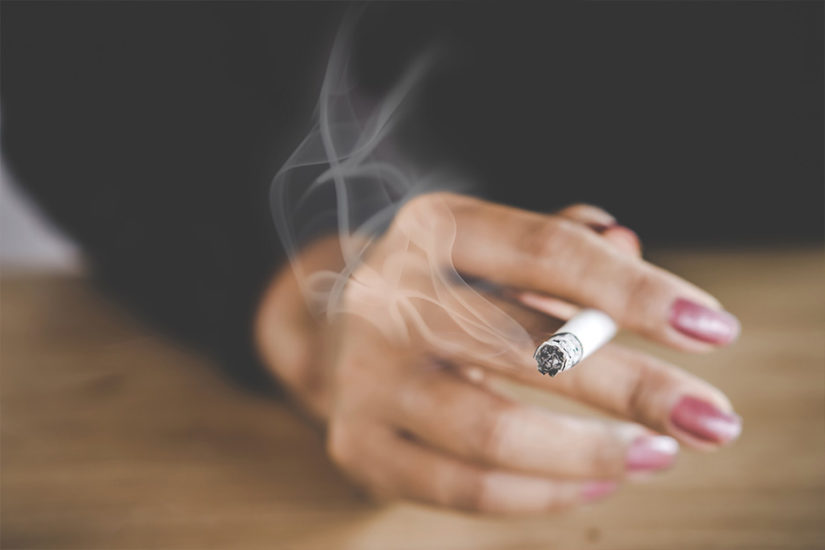 Τα άφιλτρα τσιγάρα αυξάνουν τον κίνδυνο για καρκίνο των πνευμόνων.