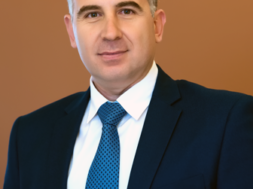 5B4E147F-BC3D-4F74-B2FB-67618C8F07E2