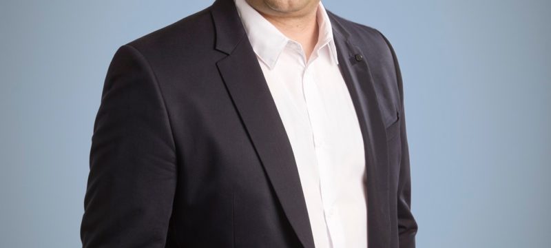 9F6BA87E-A361-47FA-99B2-0122968266CD