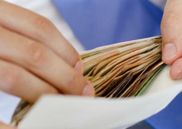 Καταδικάστηκε γιατρός για φακελάκι