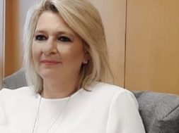 830EE95D-D0F3-4E8E-B155-63F72DCC3AB6