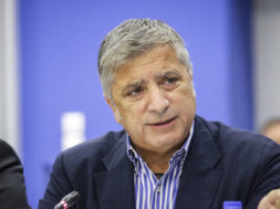 9726C655-1617-40AC-A0DD-DE45A792B46C