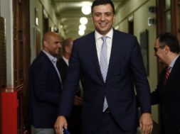 C9DCE992-9448-4199-9B58-7D9B239B8601