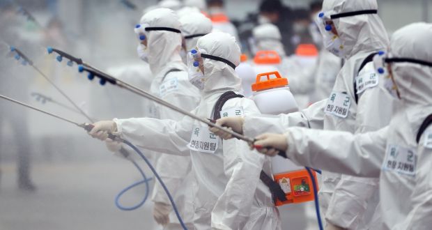 Αναμένονται τα πρώτα οικονομικά μέτρα έναντι του κορωνοϊού