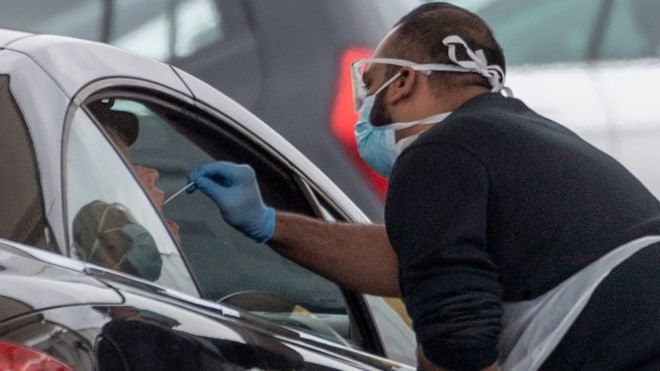 Αγγλία: Διαθέσιμο το τεστ για τον κορωνοϊό σε εκατομμύρια άτομα