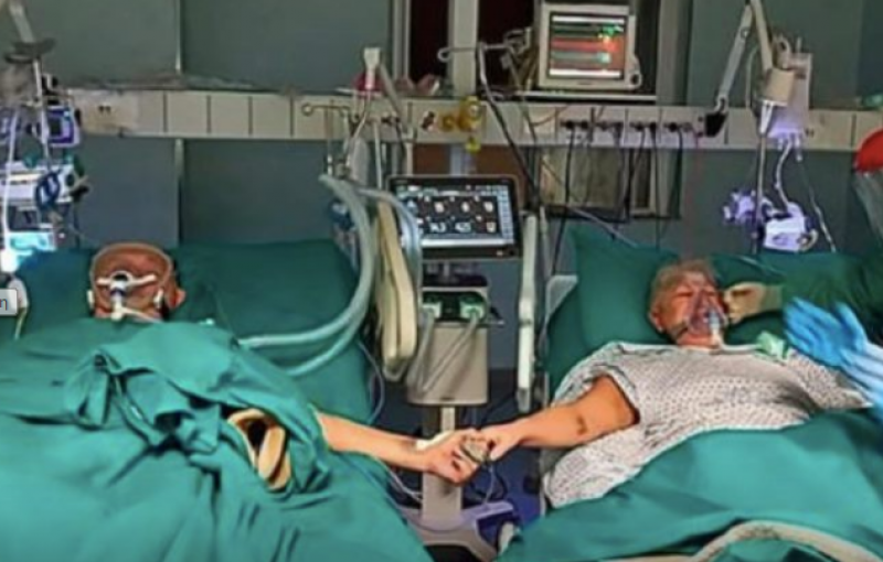 Γιόρτασαν τη “χρυσή” τους επέτειο στο νοσοκομείο