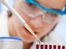 eksetasi-aimatos-ygeia-ergastirio-epistimonas