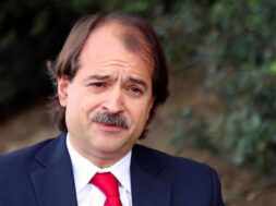 8095E934-977F-480C-86B1-D36B7E2C525B