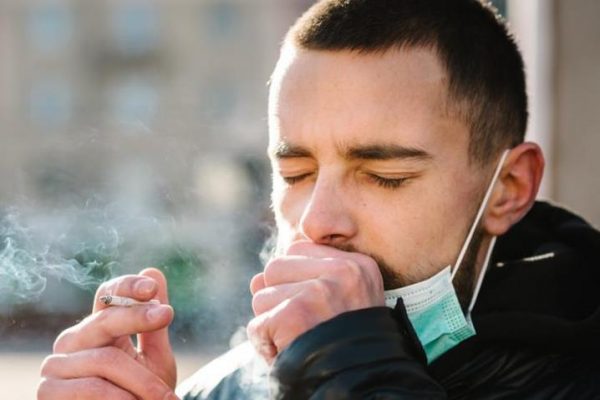 Η επίδραση του καπνίσματος στη βαρύτητα της νόσου Covid-19