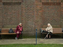 TOPSHOT-BRITAIN-HEALTH-VIRUS