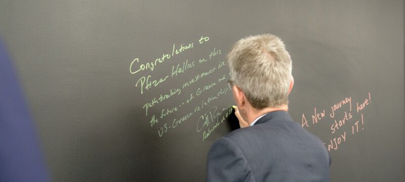 A3A4FCA2-B75D-4A9C-8F83-FED7B96CB37E