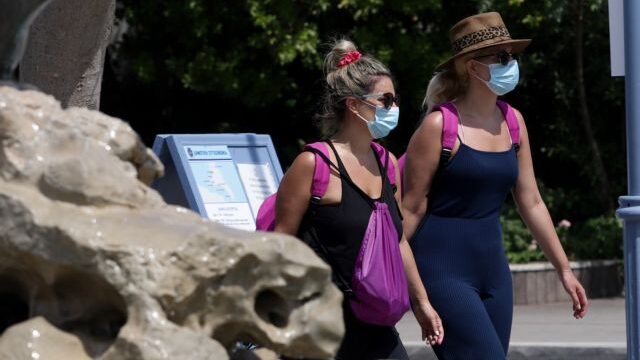 ÅÊÔÁÊÔÁ ÐÅÑÉÏÑÉÓÔÉÊÁ ÌÅÔÑÁ ÓÔÏÍ ÐÏÑÏ ËÏÃÙ ÔÙÍ ÁÕÎÇÌÅÍÙÍ ÊÑÏÕÓÌÁÔÙÍ ÊÏÑÏÍÏÚÏÕ(EUROKINISSI/ÃÉÁÍÍÇÓ ÐÁÍÁÃÏÐÏÕËÏÓ)