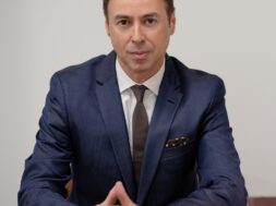 878ECE5C-81F6-4C28-BED1-193CB1F06CE7