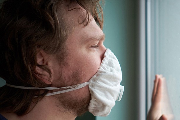 Χρόνια κόπωση ακόμη και για όσους αναρρώνουν από την Covid-19