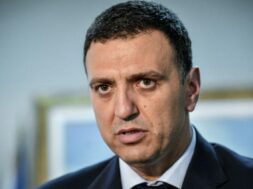 CFB07AE1-02C7-4A20-8ADF-3FDFA91D3119