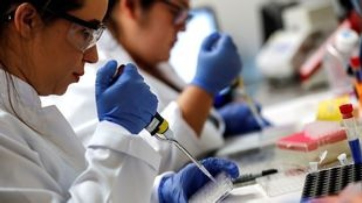 Αλλεργικές αντιδράσεις στα εμβόλια mRNA των ΗΠΑ