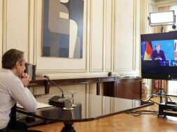 EE63FA8C-884E-4A86-9852-60117F04913F