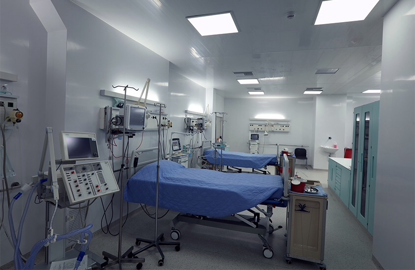 Σε επικίνδυνη πληρότητα οι ΜΕΘ λόγω της συνεχούς ανόδου των θυμάτων του κορωνοϊού