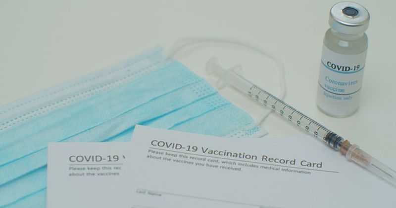 1 εκατ. ραντεβού για το εμβόλιο εν αναμονή των πιστοποιητικών