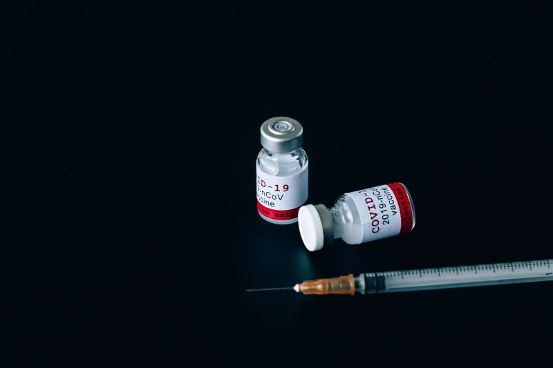 Αρχίζει η χορήγηση του εμβολίου AstraZeneca στα εμβολιαστικά κέντρα