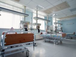 coronavirus-empty-intensive-care-emergency-room-is-ready-receive-patients-with-coronavirus-infection_133994-2386