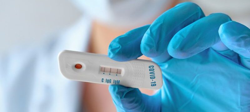 doctor-medtech-shows-rapid-laboratory-covid-19-test-detect-igm-igg-antibodies-novel-coronavirus-sars-cov-2-with-positive-result-immunity-covid-19-respiratory-viral-pneumonia_87646-7002