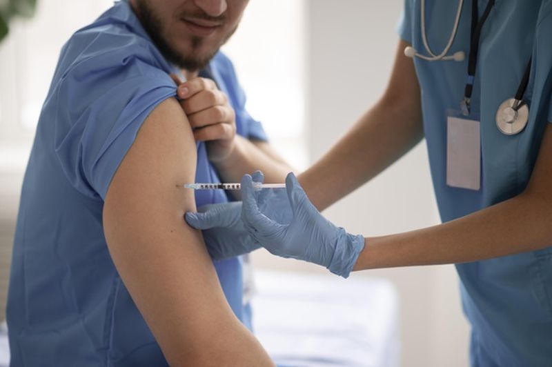 Μαζικός εμβολιασμός έναντι του SARS-CoV-2 με το εμβόλιο BNT162b2 των Pfizer/BioNTech