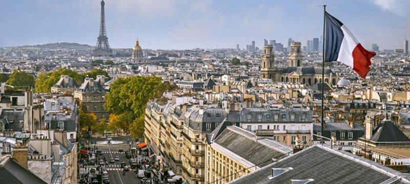 panoramic-view-paris-from-top-pantheon-paris-france_151743-25