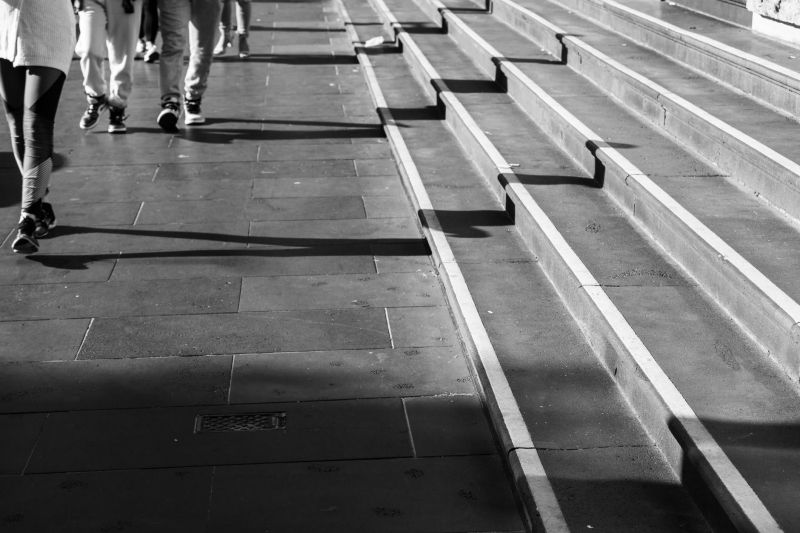 Χαλάρωση των μέτρων σε τρεις φάσεις