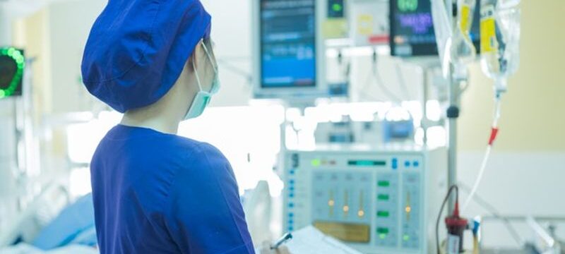 specialist-are-checking-continuous-renal-replacement-therapy-equipment-injection-pump-hemodialysis-machine_252731-76