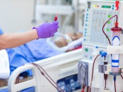 specialist-are-doing-continuous-renal-replacement-therapy-equipment-injection-pump_252731-36