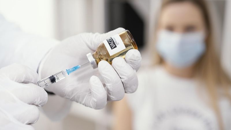 Τσιβγούλης: Πολύ σπάνια πιθανότητα επιπλοκής με AstraZeneca