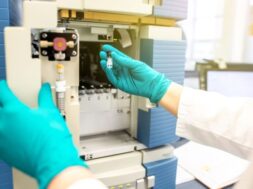 production-testing-new-coronavirus-vaccine_310913-747