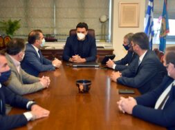 ΚΙΚΙΛΙΑΣ ΣΤΟ ΔΗΜΑΡΧΟ ΚΑΛΑΜΑΑΤΑΣ