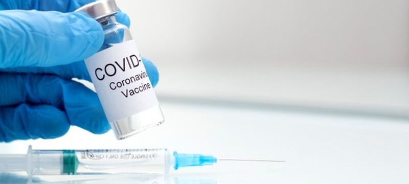 medical-doctor-holding-filling-tube-with-coronavirus-vaccine-2019-ncov-virus-novel-coronavirus-2019-ncov_117265-565
