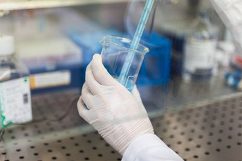 Διευθύνων Σύμβουλος της Pfizer, A. Bourla: Μη παραγωγική η άρση πατεντών