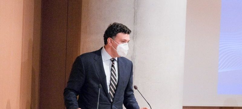 d9f2fbf4-399a-4b39-a08c-b9994a170066