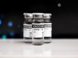 three-cans-coronavirus-vaccine_265186-770