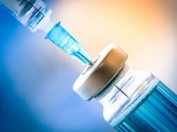 vaccine-injection_103324-385