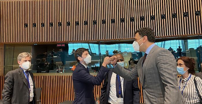 Με τον Ιταλό Υπουργό Υγείας