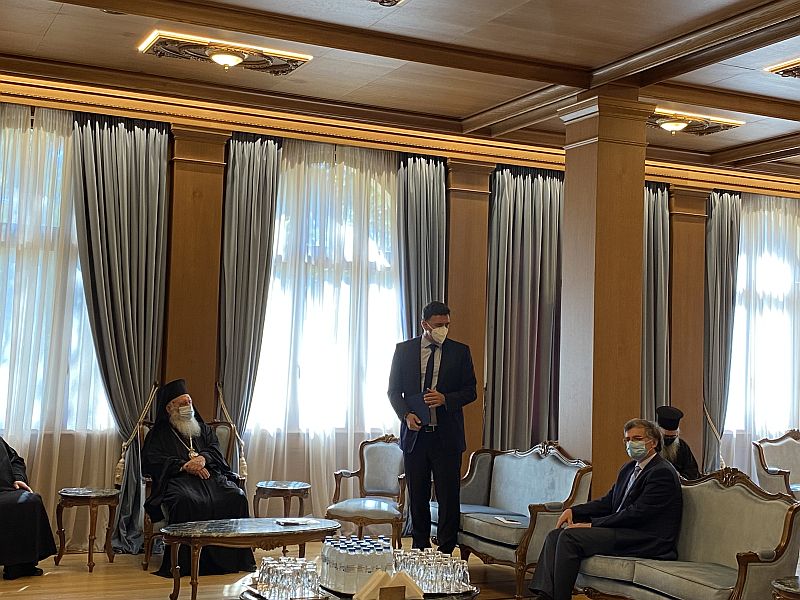 Στη συνεδρίαση της Διαρκούς Ιεράς Συνόδου ο Υπ. Υγείας Β. Κικίλιας και ο Καθηγητής Σ. Τσιόδρας