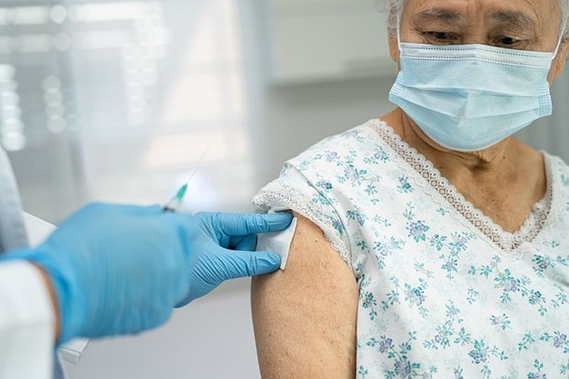 Ποια ώρα εμβολιασμού δίνει τα περισσότερα αντισώματα