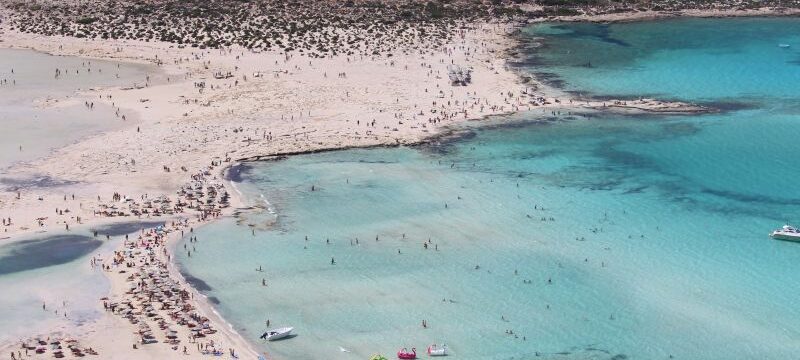 pexels-serinus-4016695