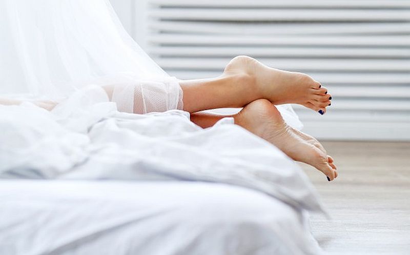 Το θερμό κλίμα επιδρά στις φλέβες των ποδιών