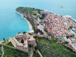 CBB4B4CC-3A0C-4B6D-8DEC-6445A3B76C79