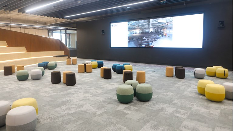 Οι νέες υπερσύγχρονες εγκαταστάσεις της Pfizer στη Θεσσαλονίκη