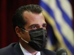 9B3D2FBA-9FFF-451D-9A27-202A3ACDBB5E