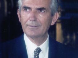 A4F244BD-F840-4A73-B447-E0EFC572DAB7