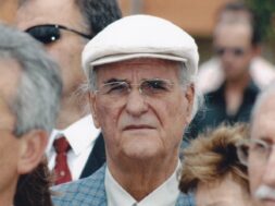 B113E823-BFDB-403F-92E8-58689D5F88F5